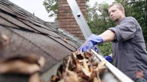 cleaning gutter