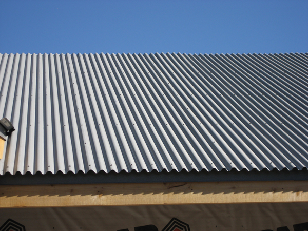 Metal Roof Paint In Corrugated Roofing, How To Weather Corrugated Metal Panels